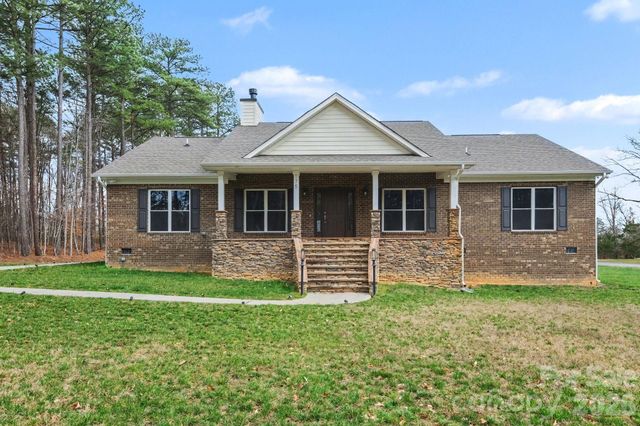 175 Cox Lake Road, Stanley, NC 28164