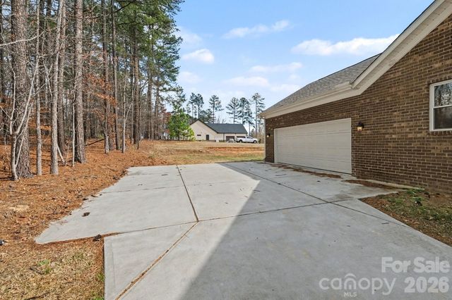 175 Cox Lake Road, Stanley, NC 28164