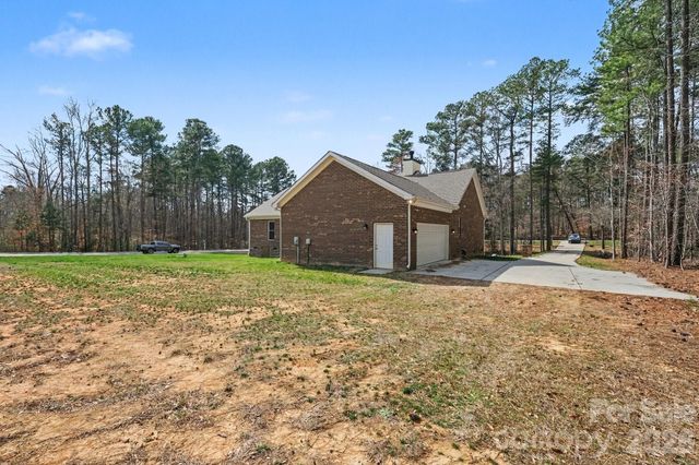 175 Cox Lake Road, Stanley, NC 28164