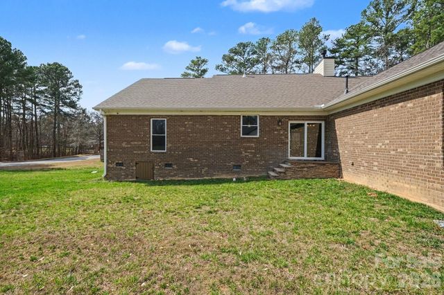 175 Cox Lake Road, Stanley, NC 28164