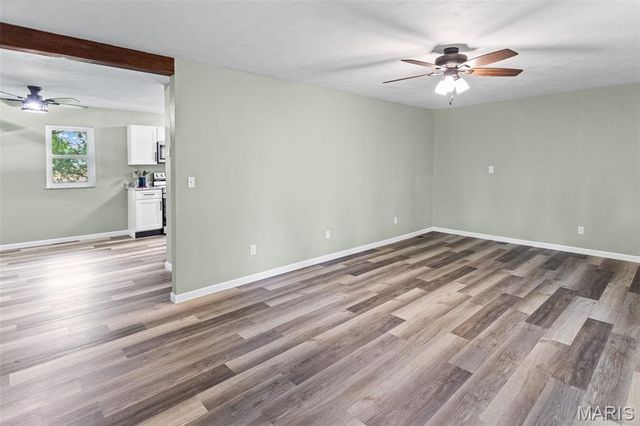 411 E Roosevelt Drive, Moro, IL 62067