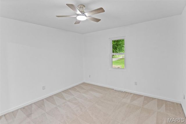 411 E Roosevelt Drive, Moro, IL 62067