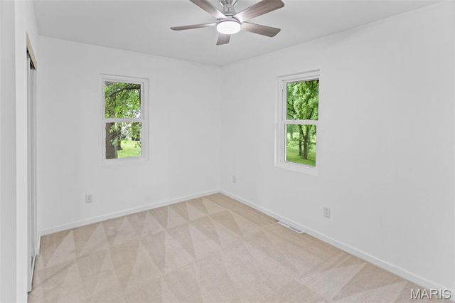 411 E Roosevelt Drive, Moro, IL 62067