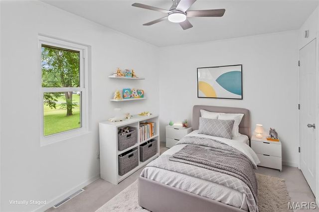 411 E Roosevelt Drive, Moro, IL 62067