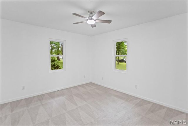 411 E Roosevelt Drive, Moro, IL 62067
