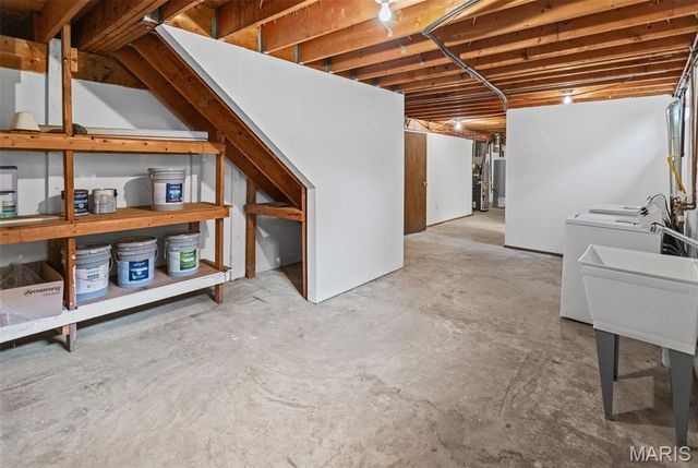 411 E Roosevelt Drive, Moro, IL 62067