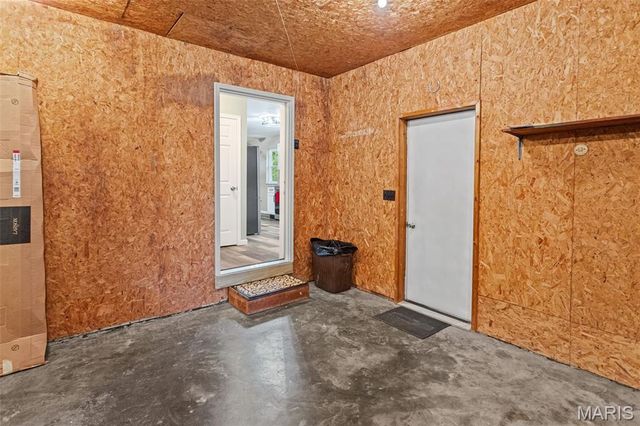 411 E Roosevelt Drive, Moro, IL 62067
