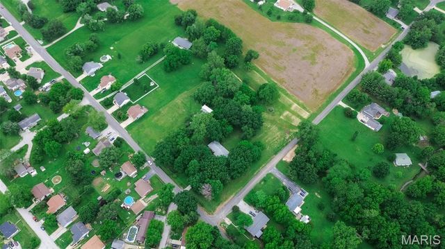 411 E Roosevelt Drive, Moro, IL 62067