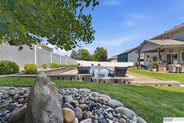 7414 S 171 Street, Omaha, NE 68136