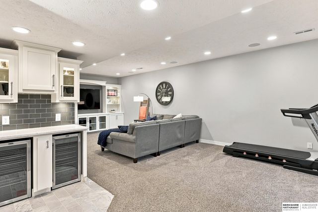 7414 S 171 Street, Omaha, NE 68136