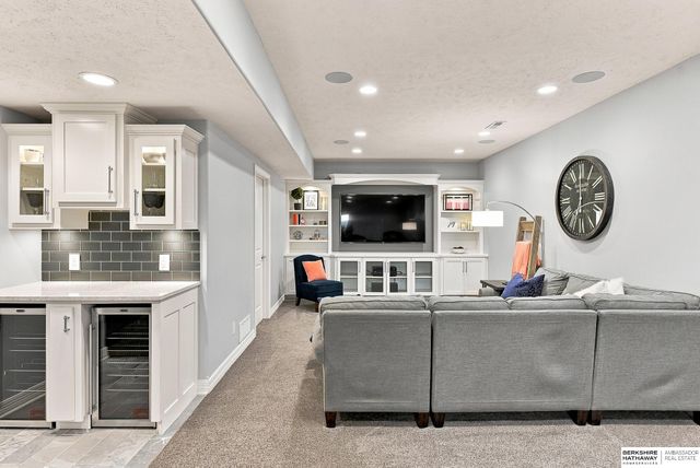 7414 S 171 Street, Omaha, NE 68136