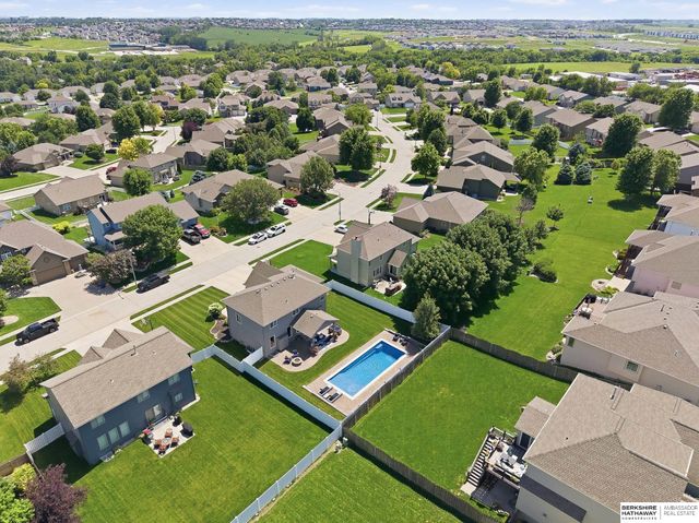 7414 S 171 Street, Omaha, NE 68136