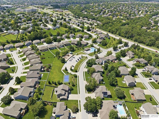 7414 S 171 Street, Omaha, NE 68136
