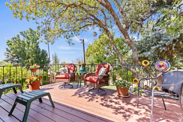 703 EMERALD DR, Bountiful, UT 84010