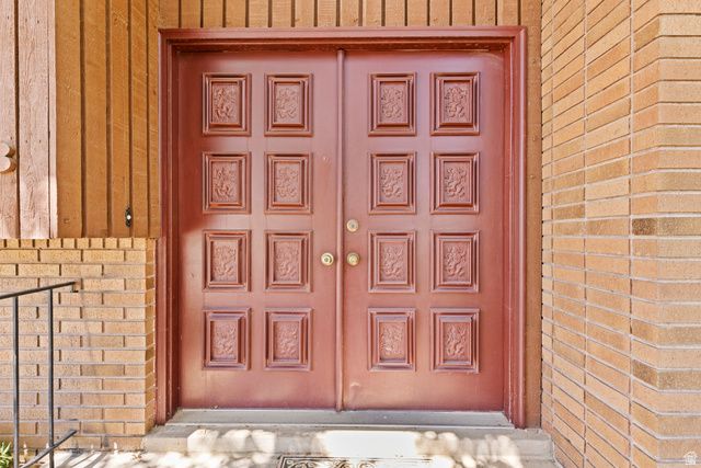 703 EMERALD DR, Bountiful, UT 84010