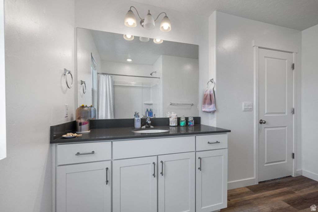 Image 17 of property listing at 453 N NORTHSHORE DR, Saratoga Springs, UT 84045