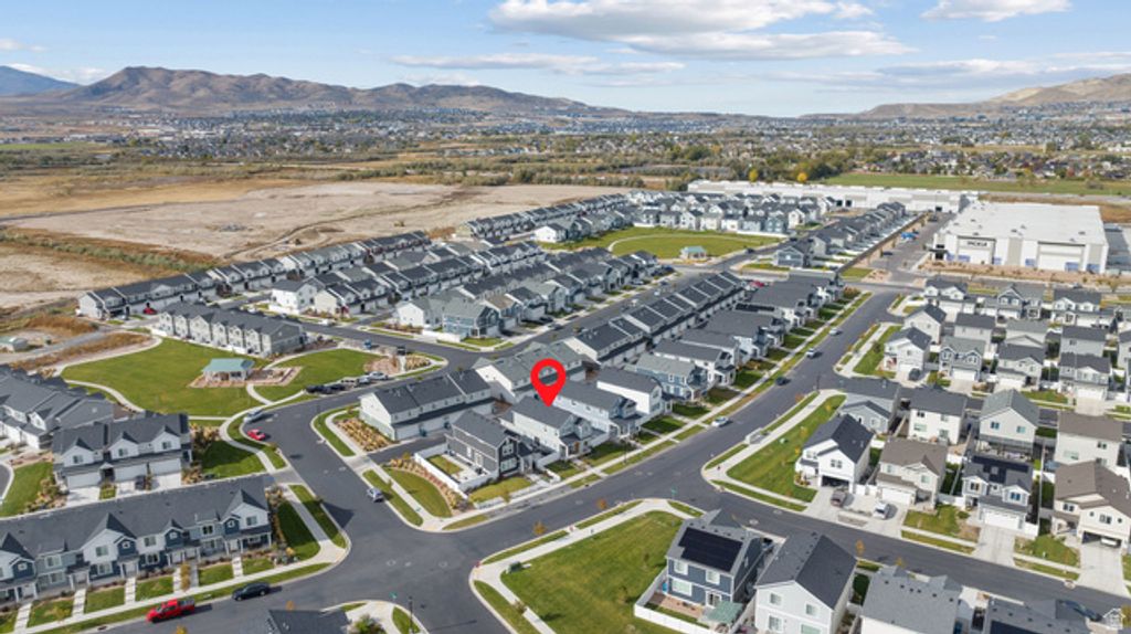 Image 39 of property listing at 453 N NORTHSHORE DR, Saratoga Springs, UT 84045
