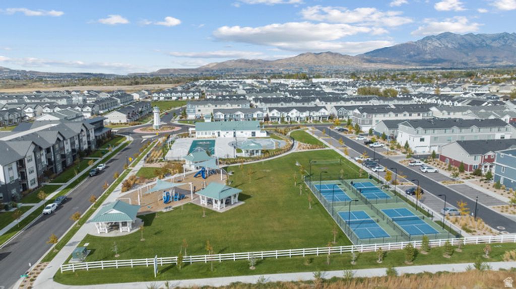 Image 40 of property listing at 453 N NORTHSHORE DR, Saratoga Springs, UT 84045