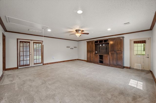 1014 Kingston Drive, Mansfield, TX 76063