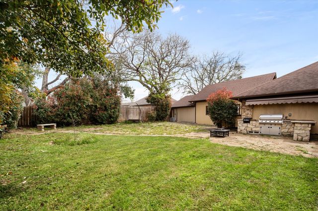 1014 Kingston Drive, Mansfield, TX 76063