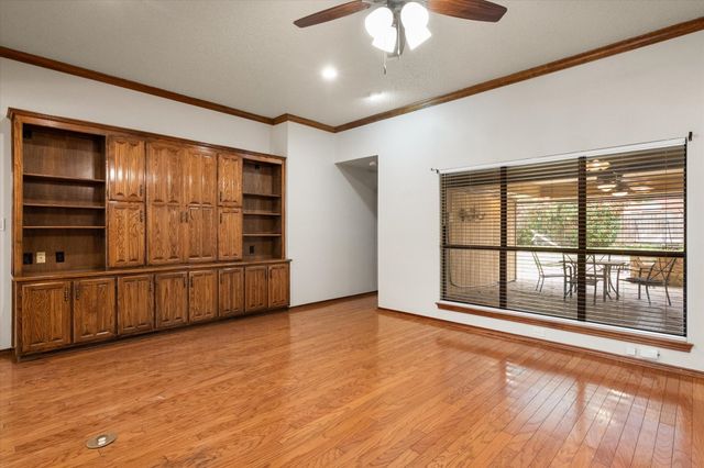 1014 Kingston Drive, Mansfield, TX 76063