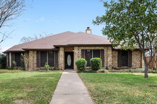 1014 Kingston Drive, Mansfield, TX 76063