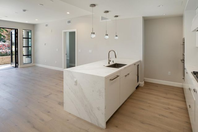 450 First 106, Los Altos, CA 94022
