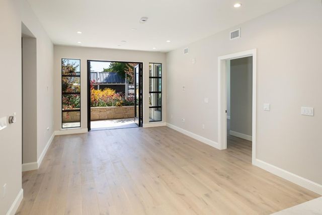 450 First 106, Los Altos, CA 94022
