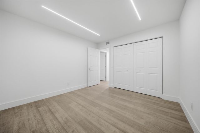1391 E Golfview Drive 1391, Pembroke Pines, FL 33026