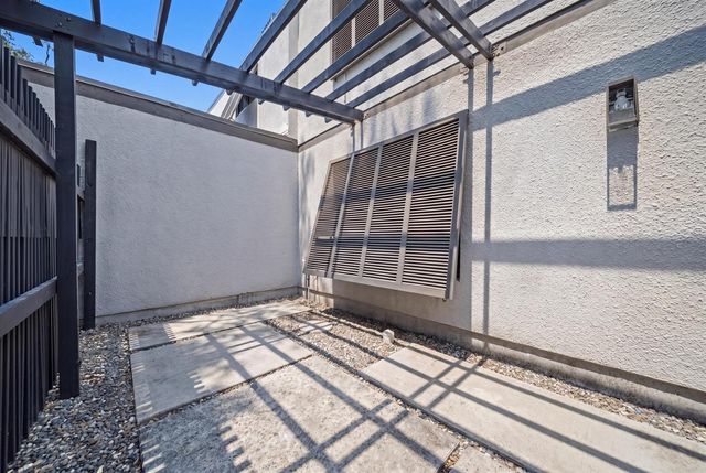1391 E Golfview Drive 1391, Pembroke Pines, FL 33026