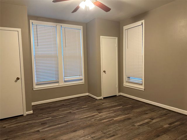 604 Harrel Avenue, Bynum, TX 76631