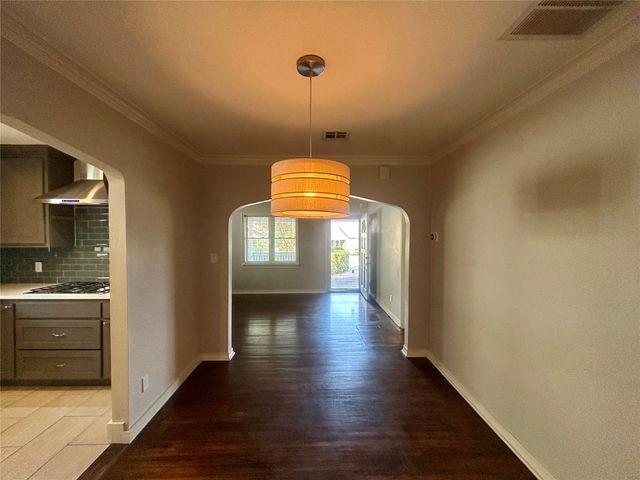 1348 S College Avenue, Tulsa, OK 74104