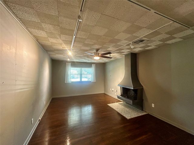 1348 S College Avenue, Tulsa, OK 74104