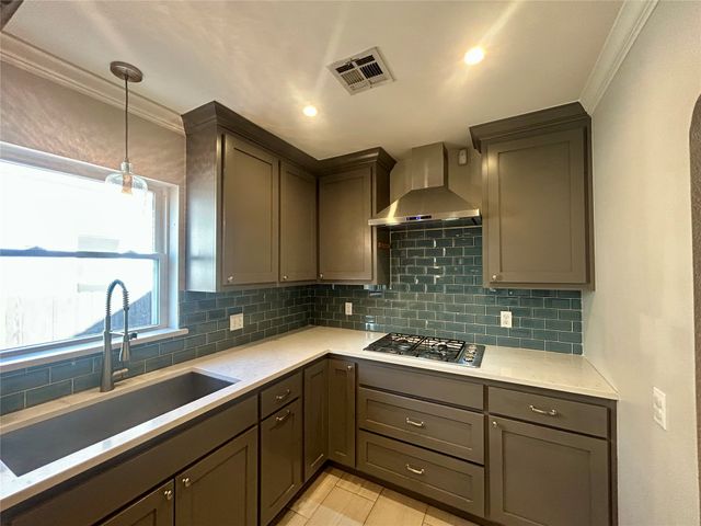 1348 S College Avenue, Tulsa, OK 74104