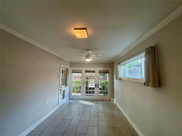 1348 S College Avenue, Tulsa, OK 74104