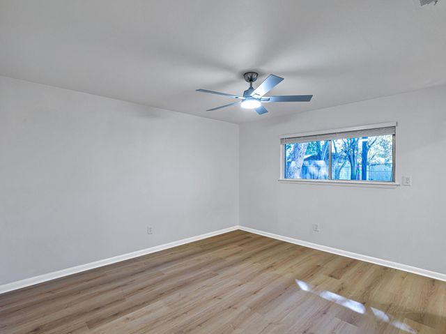 5619 Effingham Drive, Houston, TX 77035