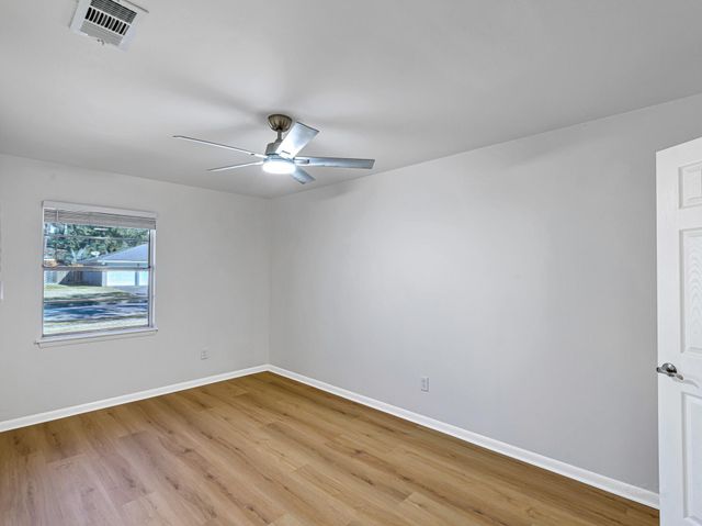 5619 Effingham Drive, Houston, TX 77035