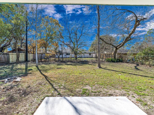 5619 Effingham Drive, Houston, TX 77035