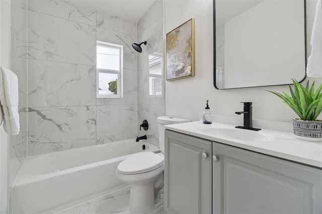 2015 COOLIDGE AVENUE, Melbourne, FL 32935