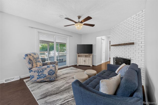 28731 Elbamar Drive, Grosse Ile Township, MI 48138
