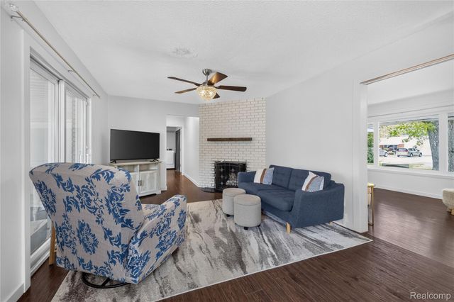 28731 Elbamar Drive, Grosse Ile Township, MI 48138