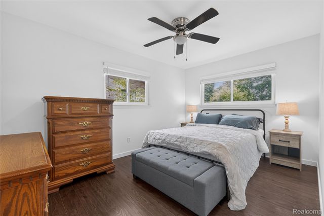 28731 Elbamar Drive, Grosse Ile Township, MI 48138
