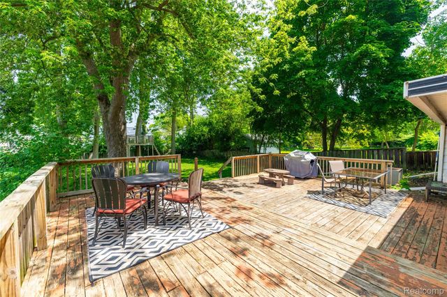28731 Elbamar Drive, Grosse Ile Township, MI 48138