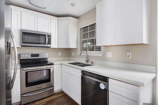 44058 Lake Village Rd, Prairieville, LA 70769