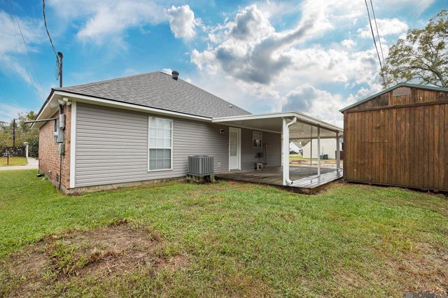 44058 Lake Village Rd, Prairieville, LA 70769