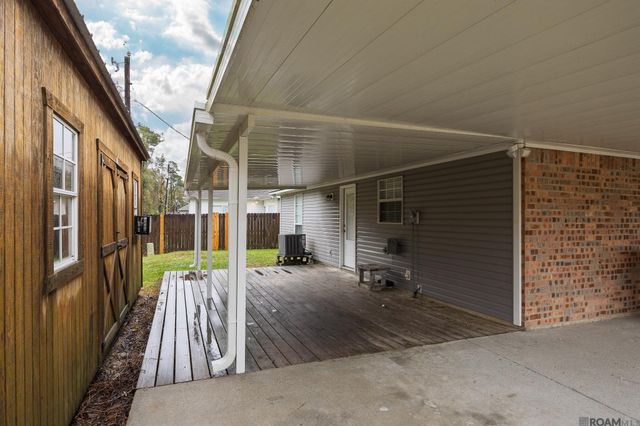 44058 Lake Village Rd, Prairieville, LA 70769