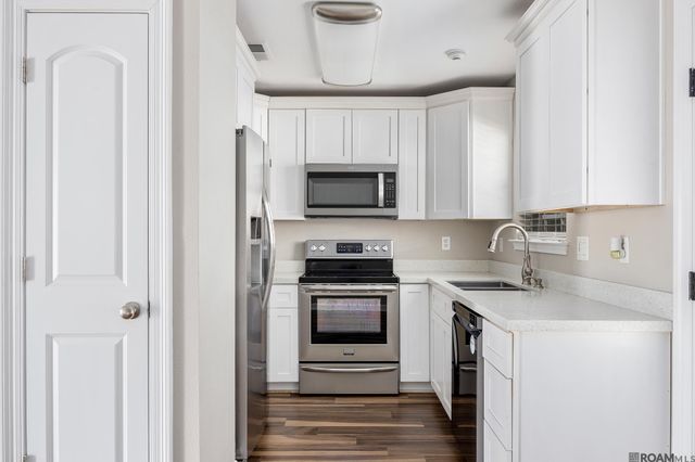 44058 Lake Village Rd, Prairieville, LA 70769