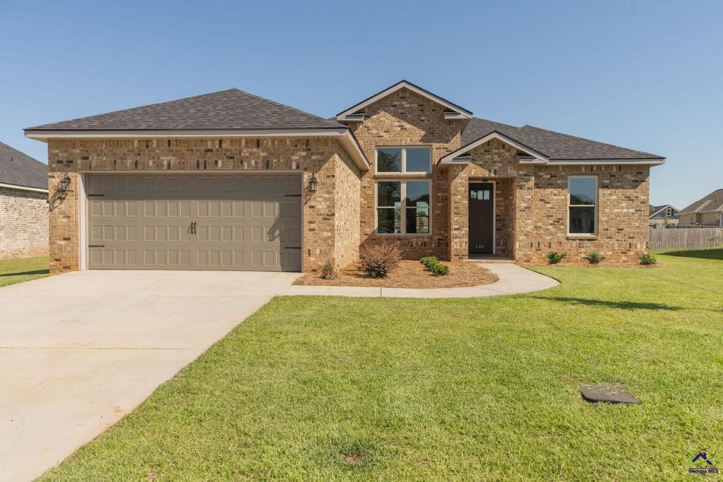 500 Otter's Ridge Drive, Kathleen, GA 31047