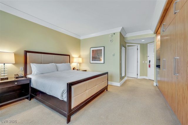 2000 North Fashion Show Drive 2514, Las Vegas, NV 89109