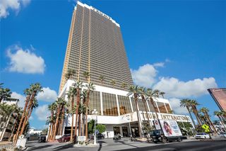 2000 North Fashion Show Drive 2514, Las Vegas, NV 89109